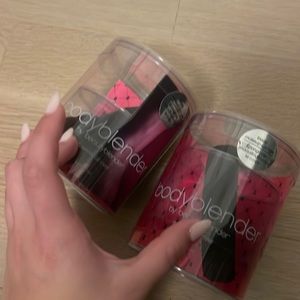 2 beautyblender bodyblenders